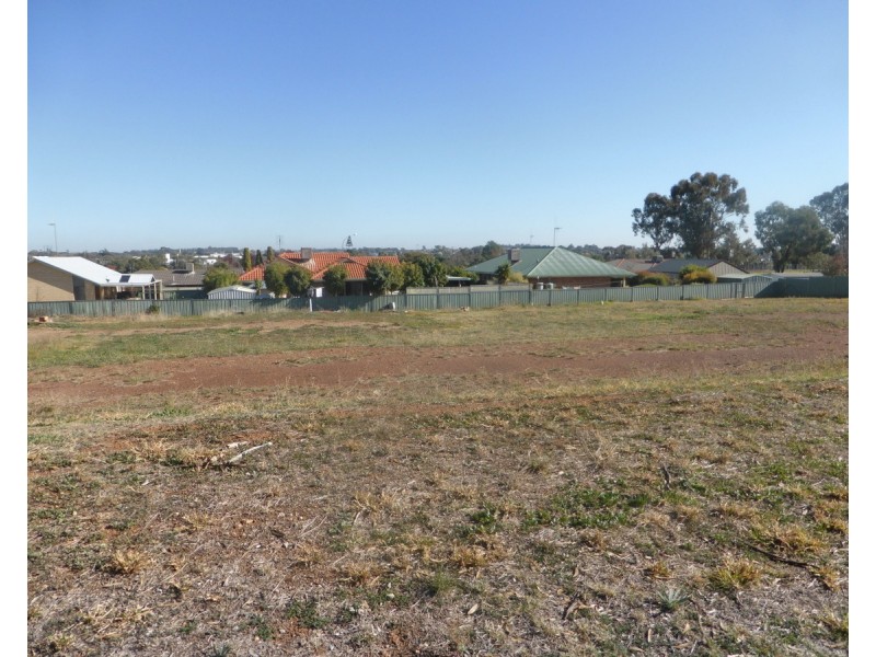 44 Park Street, Parkes NSW 2870