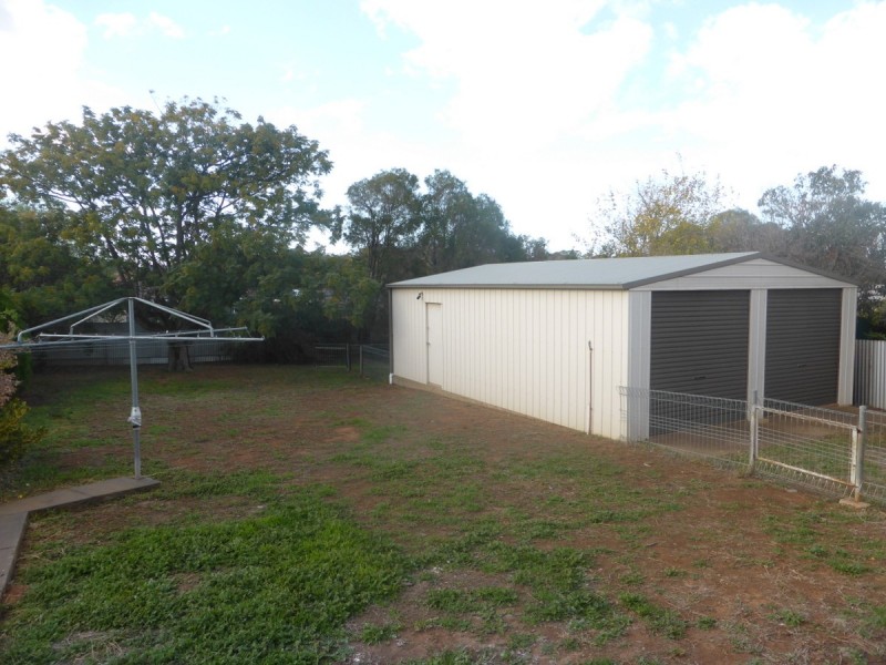 31 Coleman Road, Parkes NSW 2870