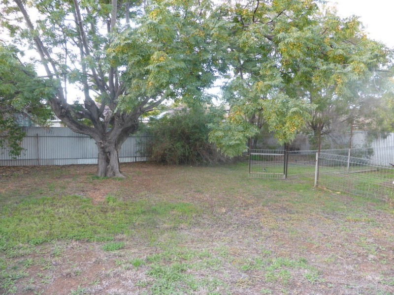 31 Coleman Road, Parkes NSW 2870