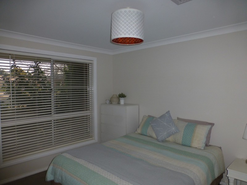 7 Cobden Place, Parkes NSW 2870