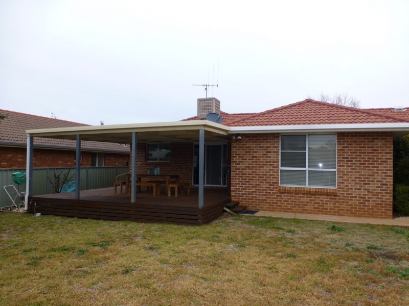 7 Cobden Place, Parkes NSW 2870