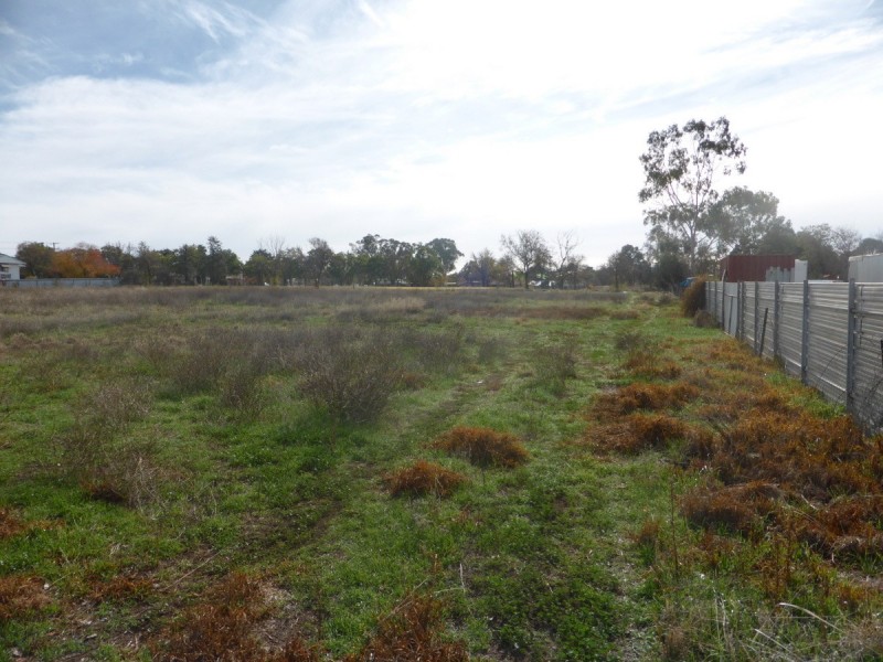 15 Phoenix Street, Parkes NSW 2870