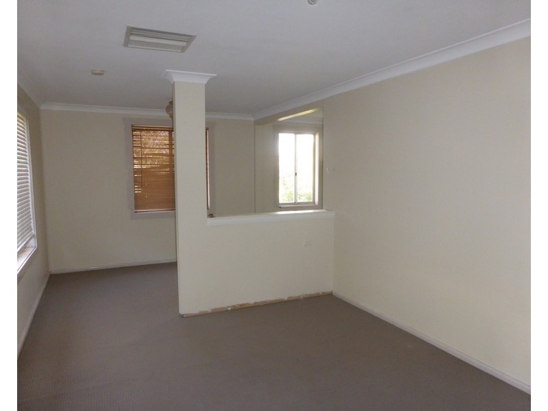 20 Fisher Street, Parkes NSW 2870