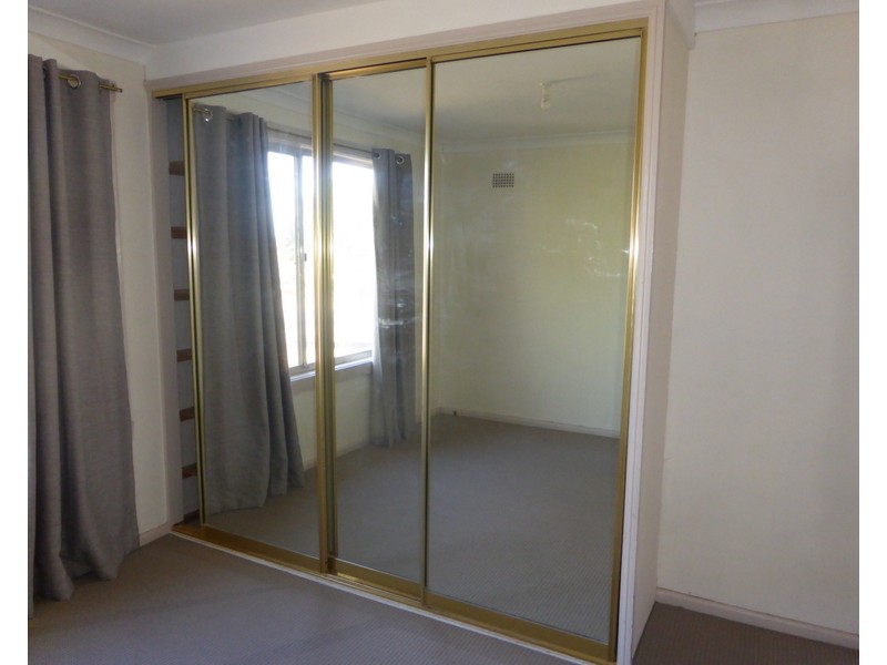 20 Fisher Street, Parkes NSW 2870