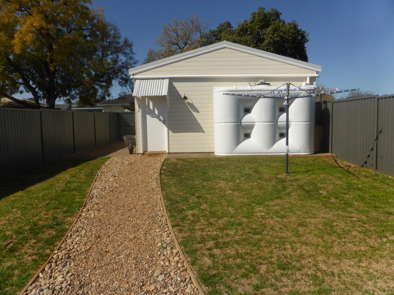 83 Hill Street, Parkes NSW 2870