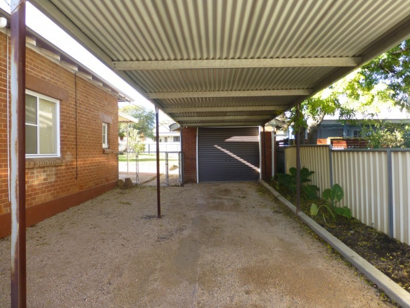 393 Clarinda Street, Parkes NSW 2870