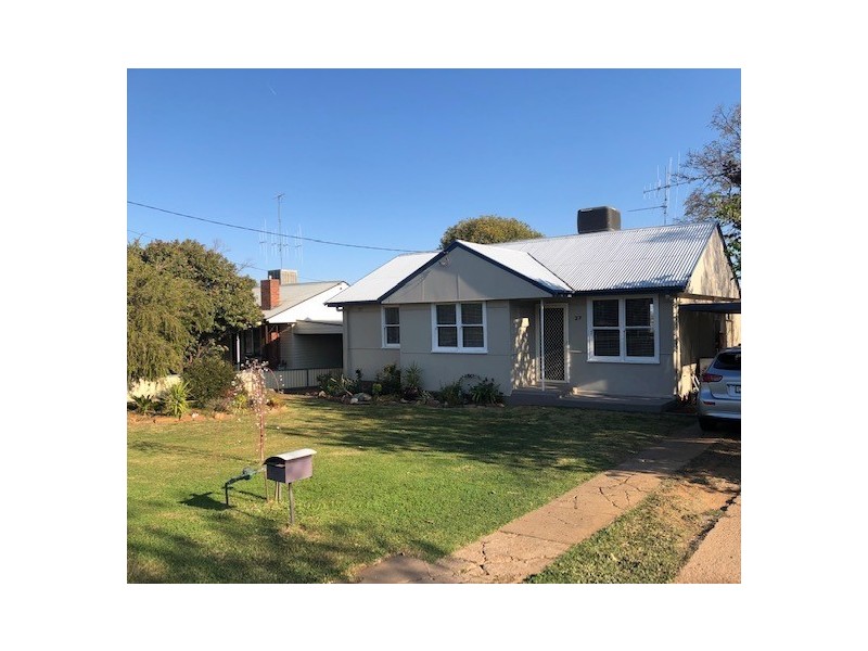 27 Want Street, Parkes NSW 2870