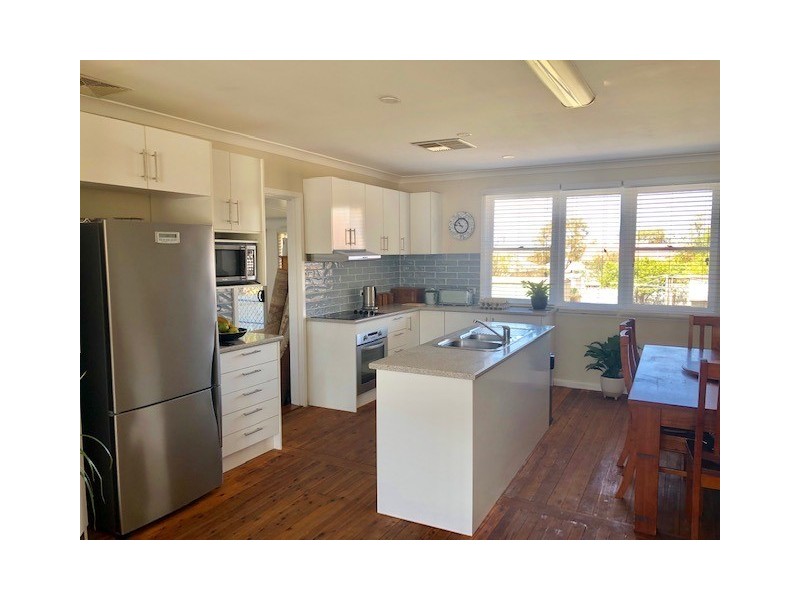 27 Want Street, Parkes NSW 2870