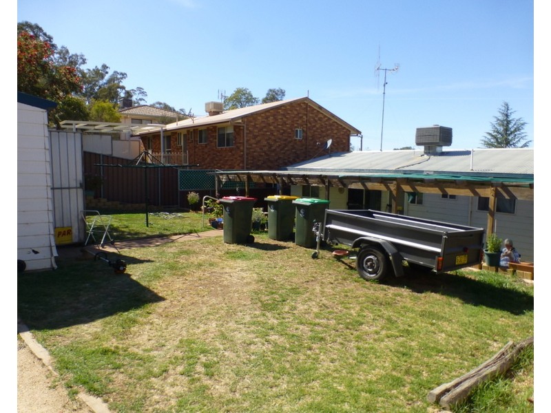 17 William Street, Parkes NSW 2870