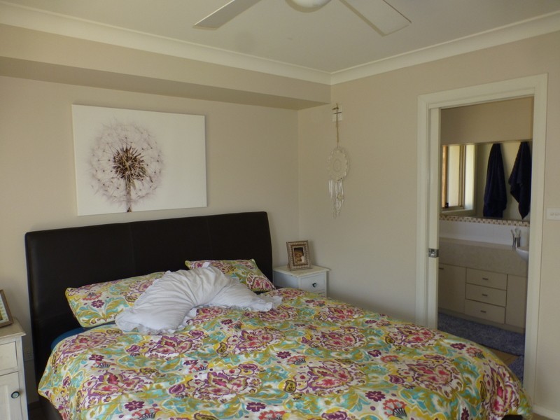 10 Avoca Place, Parkes NSW 2870