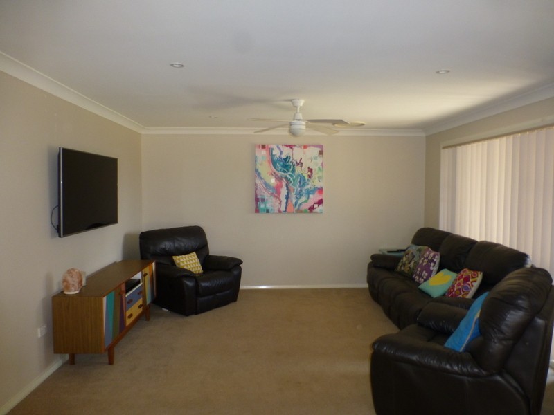 10 Avoca Place, Parkes NSW 2870