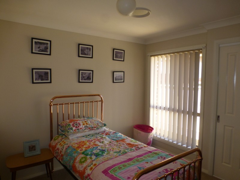 10 Avoca Place, Parkes NSW 2870