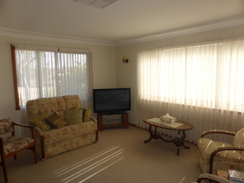 36 Jones Street, Parkes NSW 2870