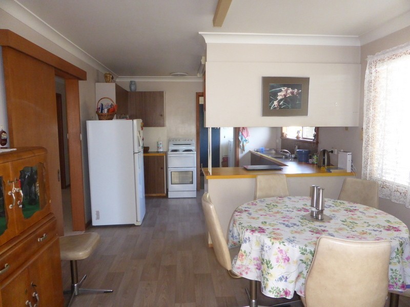 36 Jones Street, Parkes NSW 2870