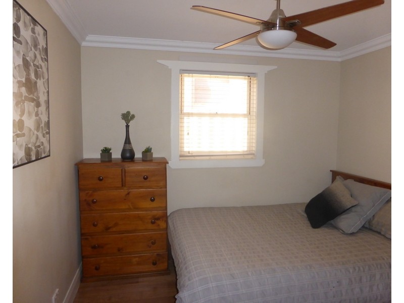 14 East Street, Parkes NSW 2870