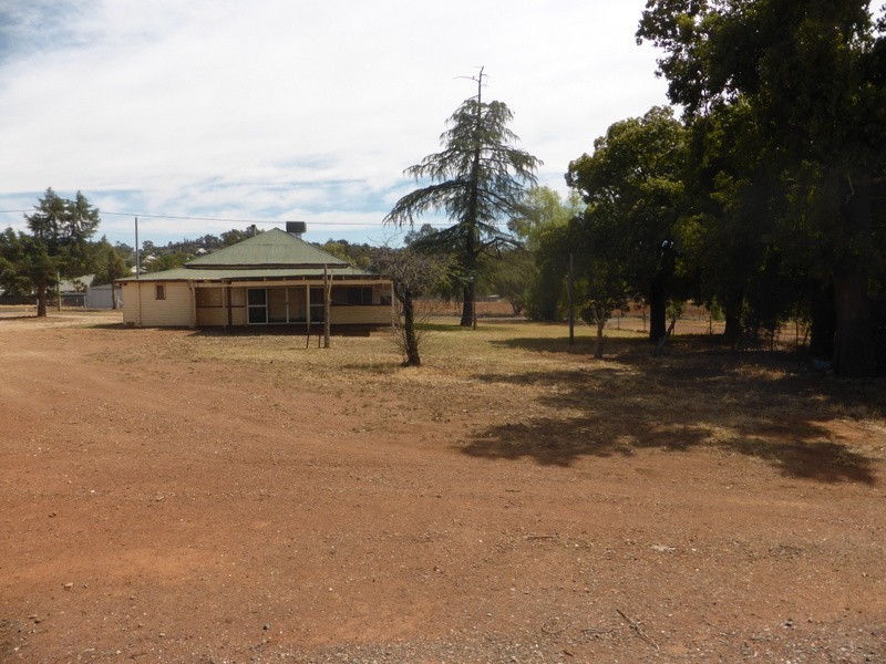 109 Woodward, Parkes NSW 2870