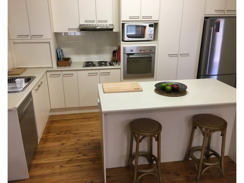 9 Phillip Street, Parkes NSW 2870