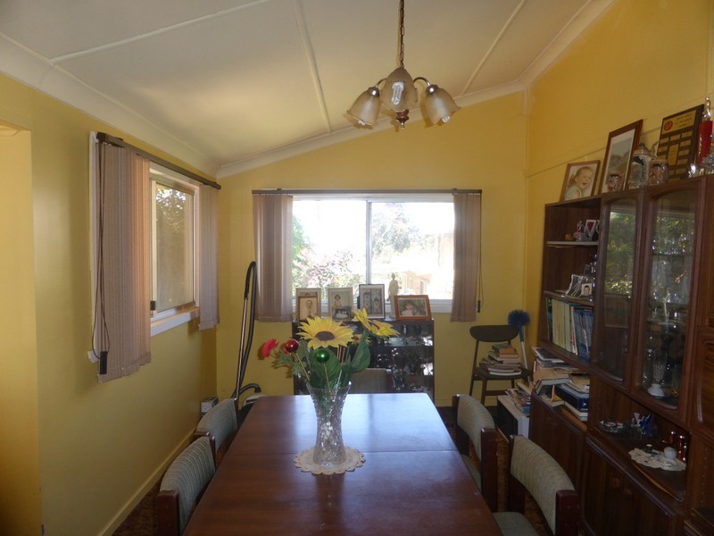 13 Currajong Street, Parkes NSW 2870