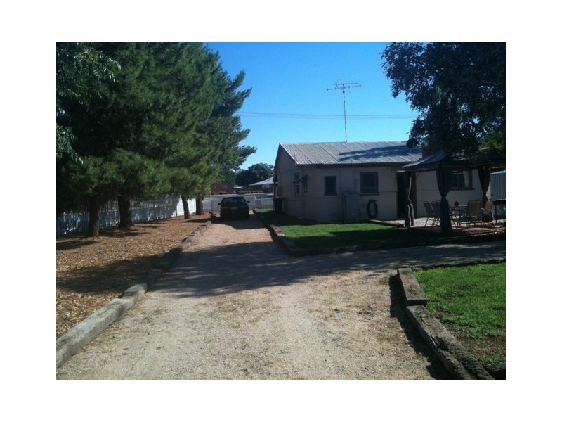 113 Dalton Street, Parkes NSW 2870