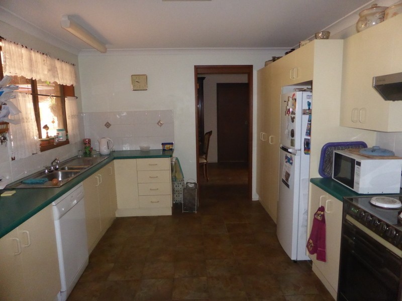 302 Henry Parkes Way, Parkes NSW 2870