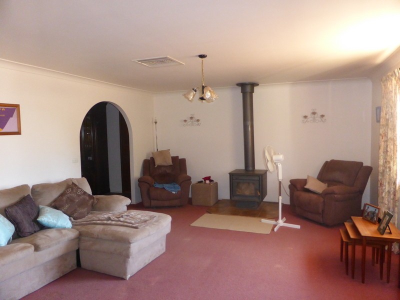 302 Henry Parkes Way, Parkes NSW 2870