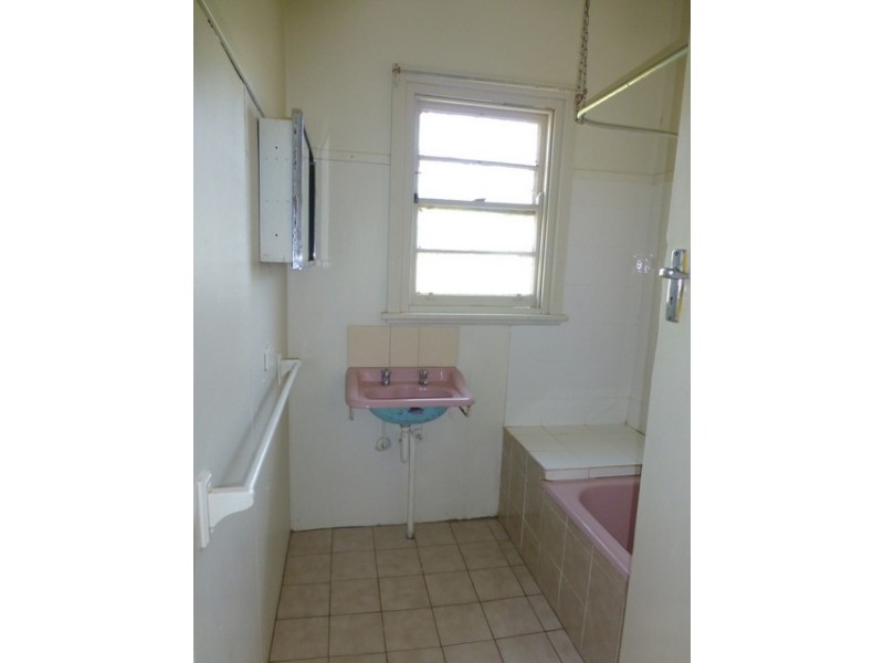 48 Close Street, Parkes NSW 2870