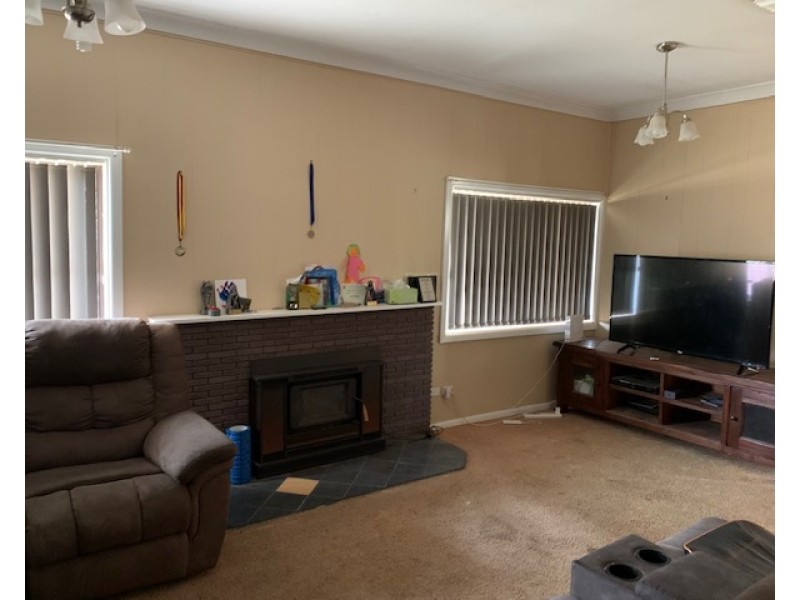 13 Captain Wilson Avenue, Parkes NSW 2870