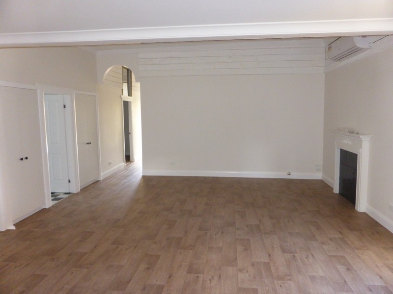 70 Orange Street, Parkes NSW 2870