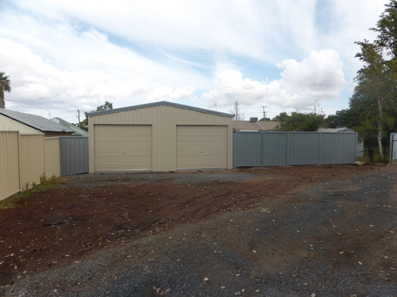 70 Orange Street, Parkes NSW 2870