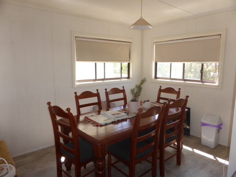 19 Howard Street, Parkes NSW 2870