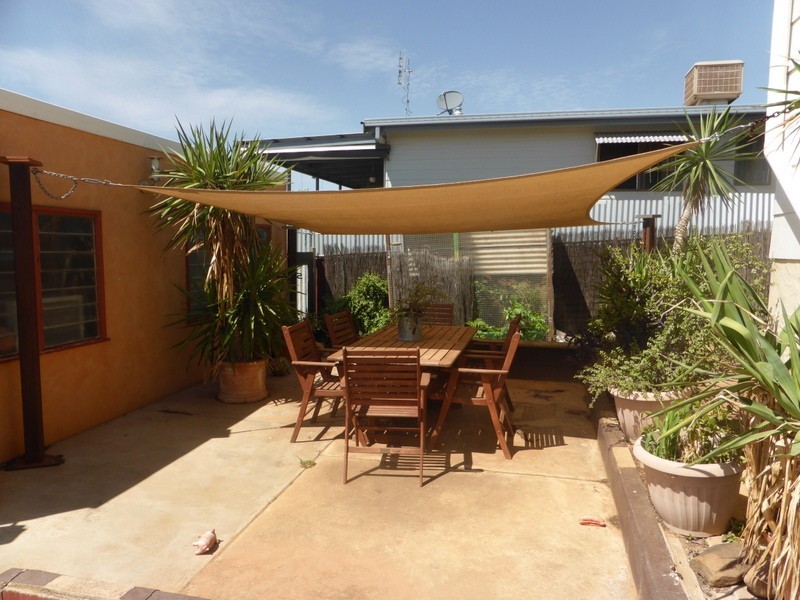 19 Howard Street, Parkes NSW 2870