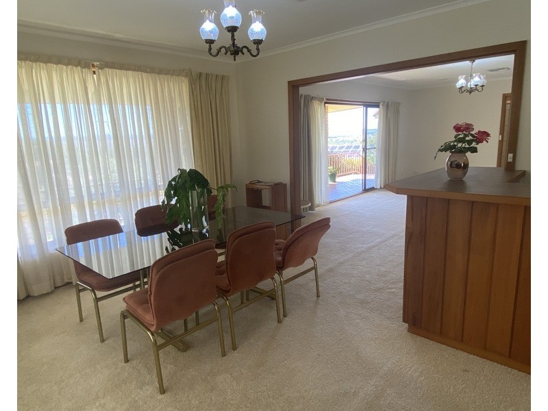 4 Mendos Place, Parkes NSW 2870