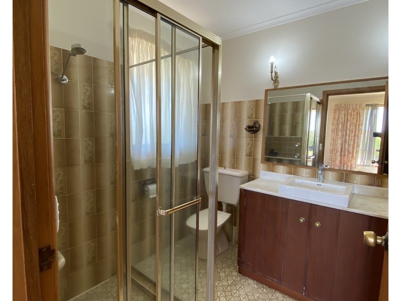 4 Mendos Place, Parkes NSW 2870