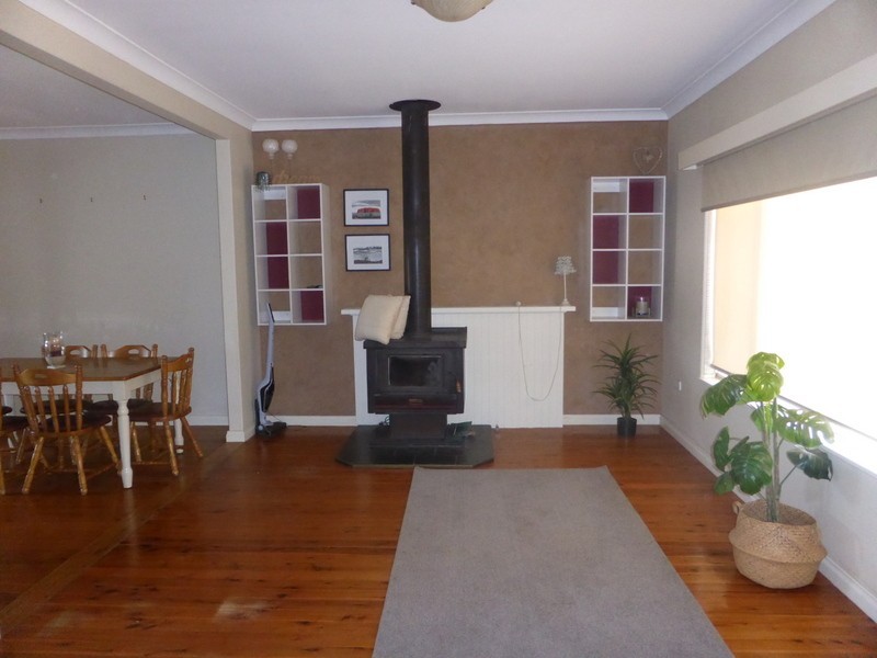9 Lorking Street, Parkes NSW 2870