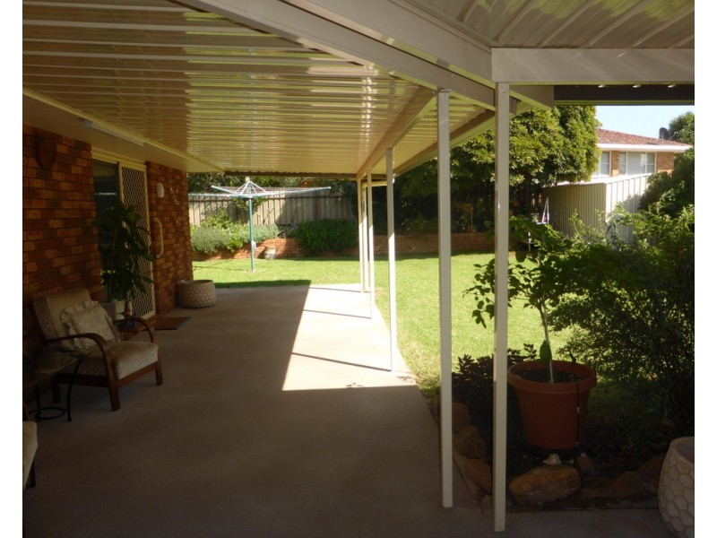 18 Danilenko Street, Parkes NSW 2870