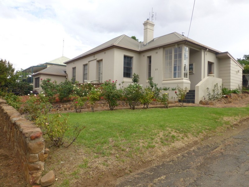 28 Gap Street, Parkes NSW 2870