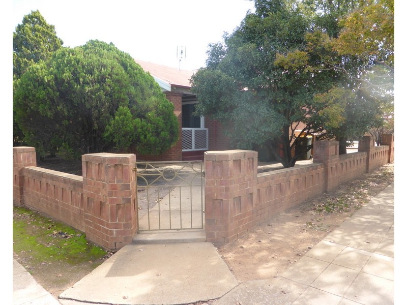 34 Church Street, Parkes NSW 2870
