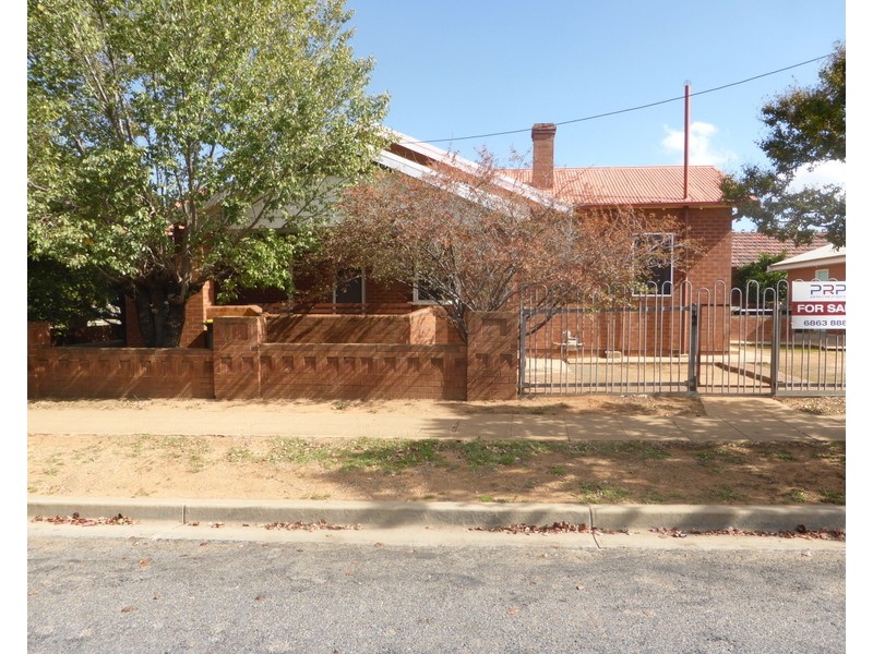 34 Church Street, Parkes NSW 2870