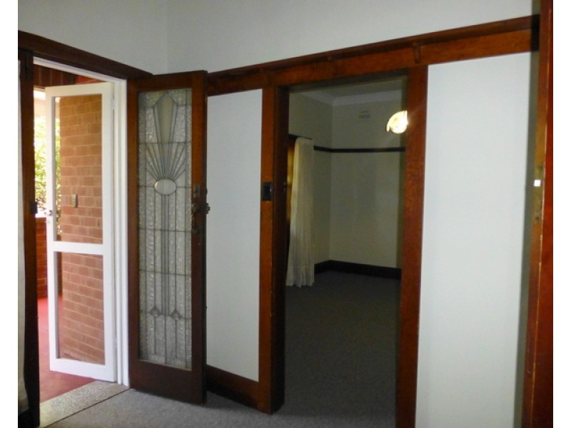 34 Church Street, Parkes NSW 2870