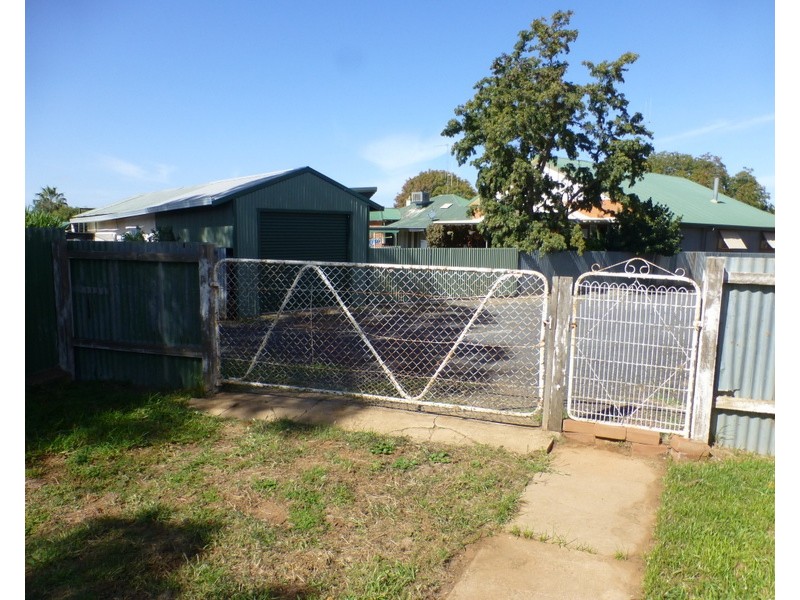 59 Bushman, Parkes NSW 2870