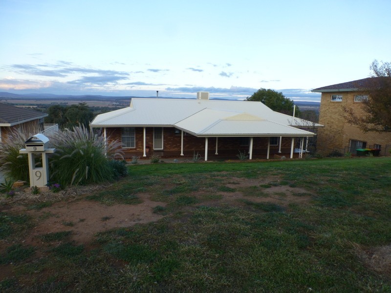 9 Glenwarrie, Parkes NSW 2870