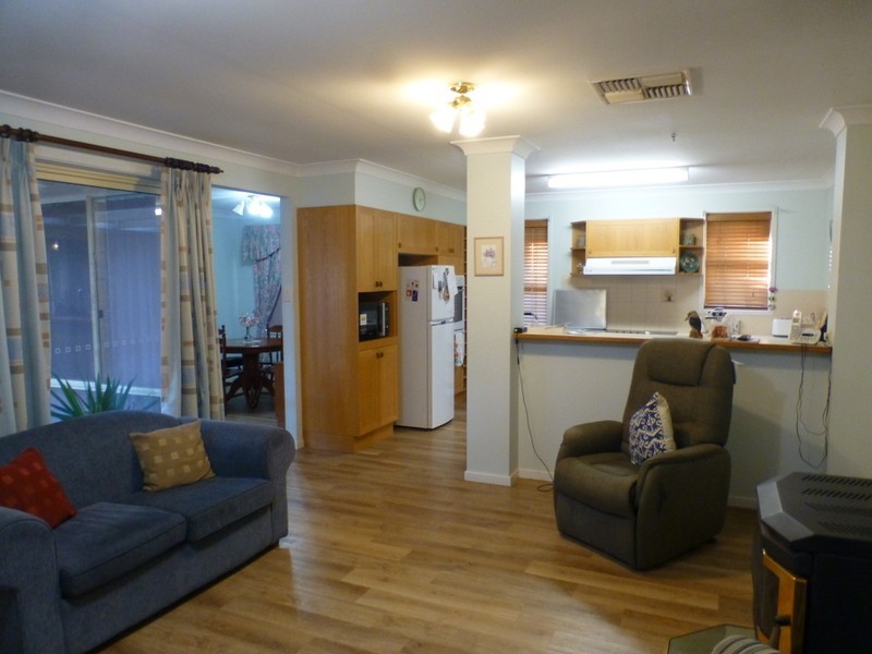 7 Thornbury Street, Parkes NSW 2870