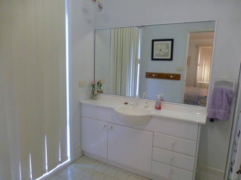 7 Thornbury Street, Parkes NSW 2870
