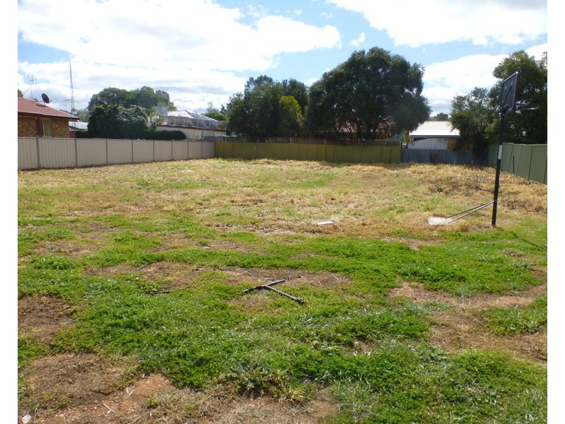 9 Powter Street, Forbes NSW 2871