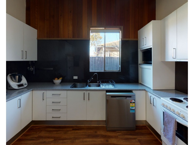 13 Forbes Road, Parkes NSW 2870