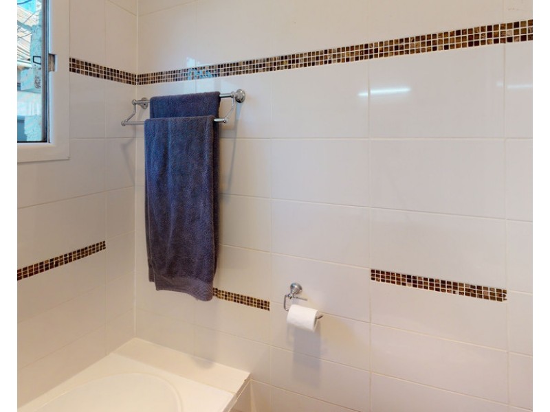 13 Forbes Road, Parkes NSW 2870