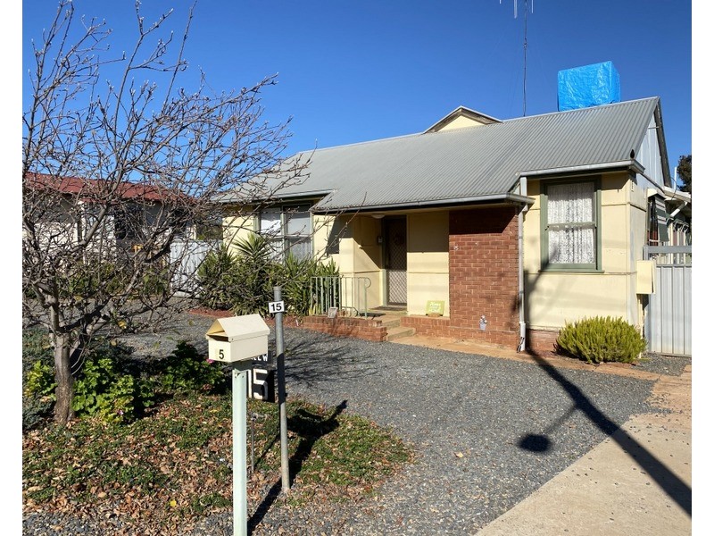 15 Gallop Avenue, Parkes NSW 2870