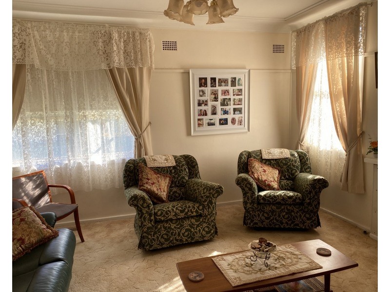 15 Gallop Avenue, Parkes NSW 2870