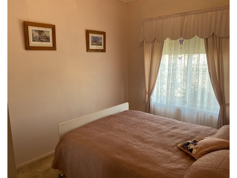 15 Gallop Avenue, Parkes NSW 2870