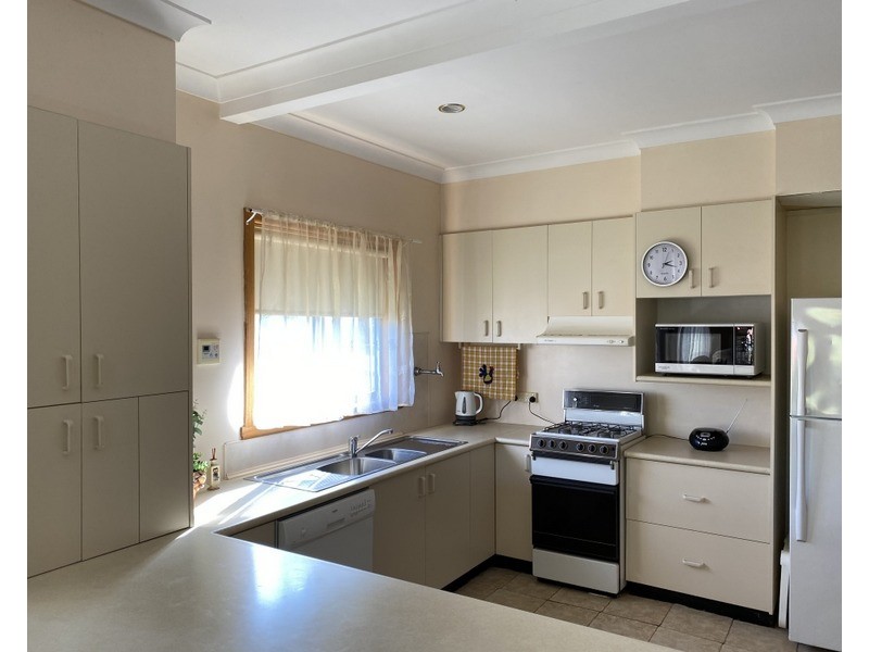 15 Gallop Avenue, Parkes NSW 2870